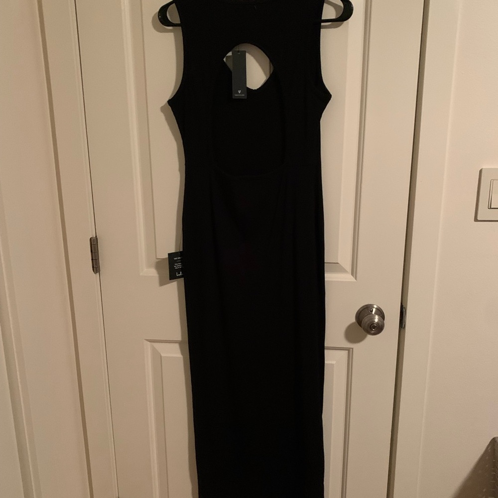 Lulus Maxi Dress- NEVER WORN, TAGS STILL ON